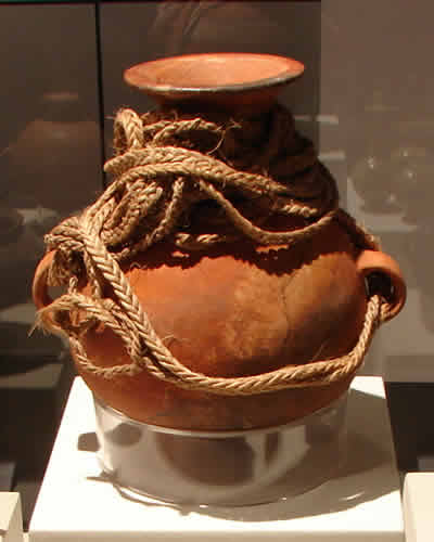 Ceramica de la Cultura Chachapoyas 01