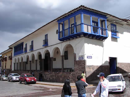 MUSEO HISTORICO REGIONAL DEL CUSCO - LA CASA DEL INCA GARCILASO DE LA VEGA) 01